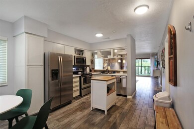 2124 N Tamiami Trail unit 101, Sarasota, FL 34234 - photo 3