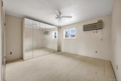 1337 Broadway unit D20, Hewlett, NY 11557 - photo 5