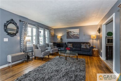 106 Lake Ct, Piscataway, NJ 08854 - photo 2