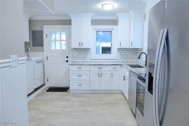 18618 Homeway Ave, Cleveland, OH 44135 - photo 6