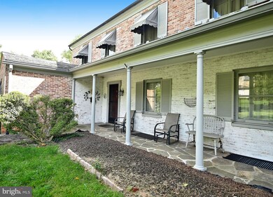 213 Kemble Rd, Baltimore, MD 21218 - photo 2