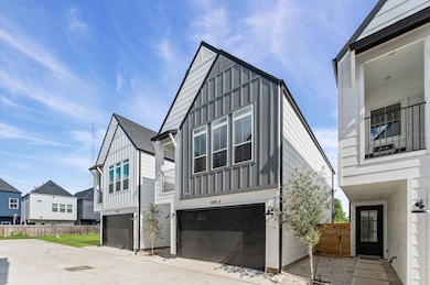 3109 Jensen Dr unit A, Houston, TX 77026 - photo 2