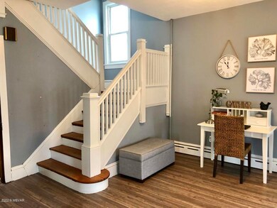 24 Lower Market St, Milton, PA 17847 - photo 2