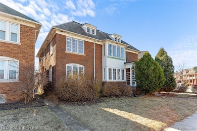 Front of Home/Street View