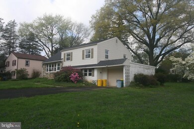 517 Bradford Rd, Oreland, PA 19075 - photo 2