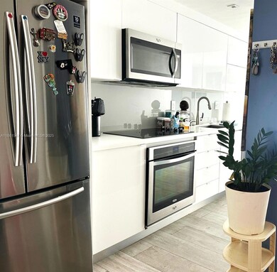 Mirador 1000 unit 922, Miami Beach, FL 33139 - photo 3