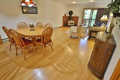 11 Hummingbird Rd unit 2, Lincoln, NH 03251 - photo 2