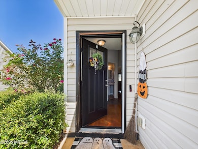 CAM03843G0-PR0119-STILL003