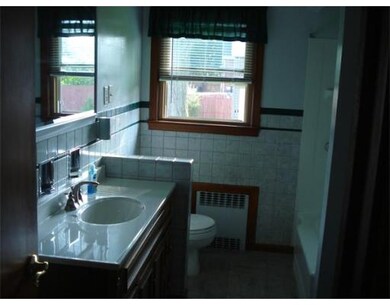 37 Frink St, Chicopee, MA 01020 - photo 3