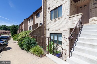 3802 Steppes Ct, Falls Church, VA 22041 - photo 4