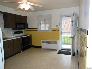 4233 Roosevelt St, Whitehall, PA 18052 - photo 7