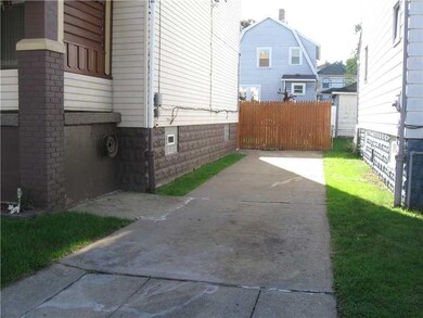 Parking Lot/Garage.