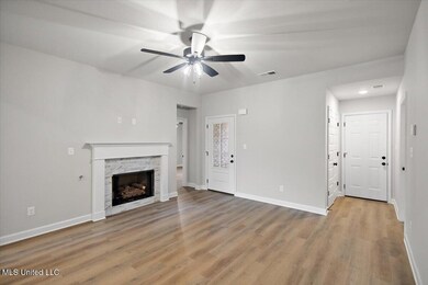 13829 Wesley Banks Blvd, Olive Branch, MS 38654 - photo 7