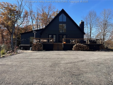 611 Olympia Fields Dr, Winfield, WV 25213 - photo 2