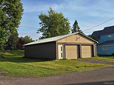 56711 Hecla St, Calumet, MI 49913 - photo 5