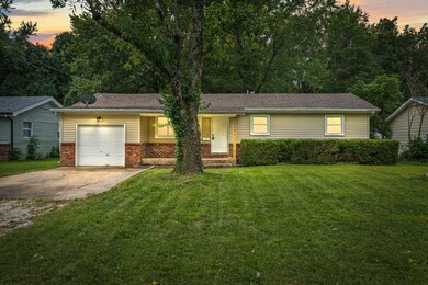 1-web-or-mls-2930 E Southeast Circle, Sp
