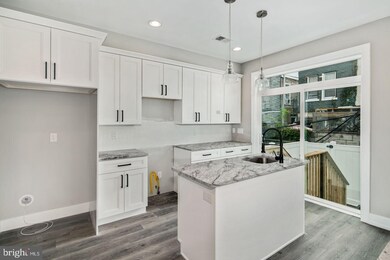 2246 Wilder St, Philadelphia, PA 19146 - photo 6