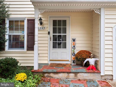 6257 Fairbourne Ct, Hanover, MD 21076 - photo 2