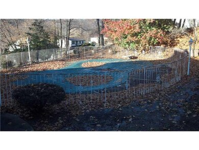 Swimming Pool/Hot Tub/Sauna.