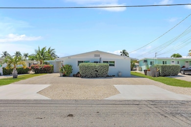 261 - 271 9th St, Key Colony, FL 33051 - photo 2