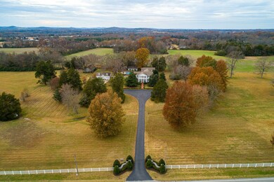 1426 Highway 82 S, Shelbyville, TN 37160 - photo 2