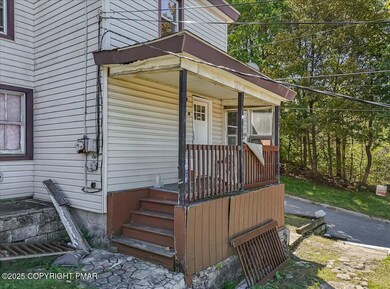 45 W Vernon St, Summit Hill, PA 18250 - photo 6