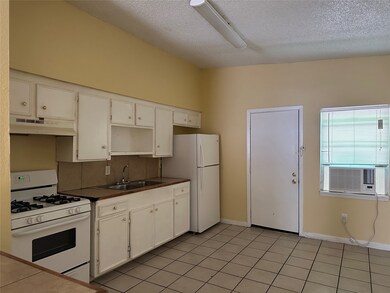 3359 Frick Rd unit 13, Houston, TX 77086 - photo 7