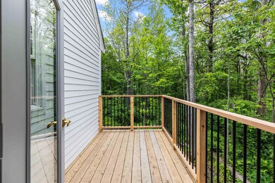 Deck off dining