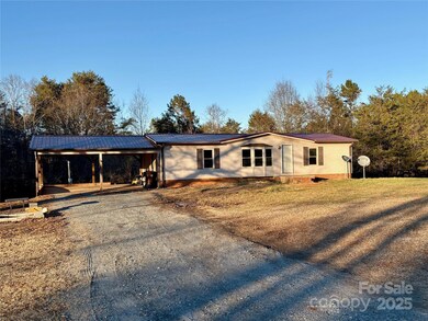 298 W B Phindeck Rd, Bostic, NC 28018 - photo 4