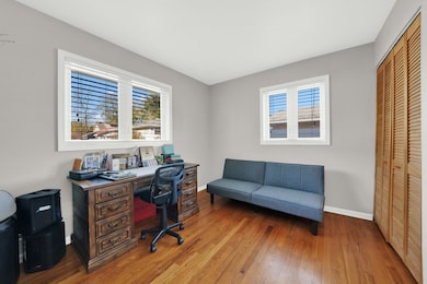 8912 Windsor Ln, Bridgeview, IL 60455 - photo 4