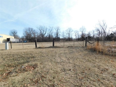 4070 Parkview Dr, Frontenac, KS 66763 - photo 4