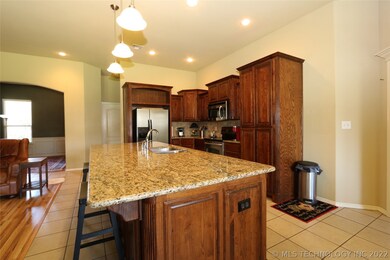 1601 W Vicksburg St, Broken Arrow, OK 74011 - photo 5