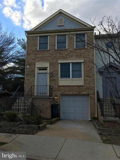 21913 Myrtlewood Square, Sterling, VA 20164 - photo 2