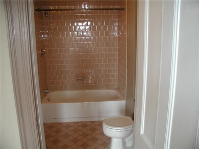 100 Bowen St unit 3 - W, Providence, RI 02906 - photo 7