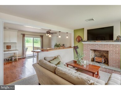 610 Scott Rd, Perkasie, PA 18944 - photo 2