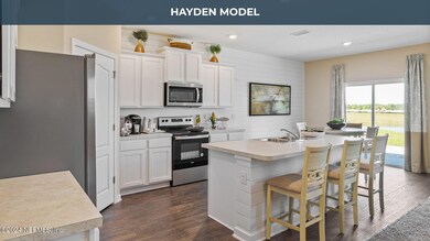 DR Horton Hayden Model Web (9)