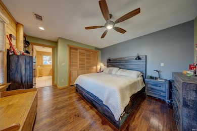 385 W Evergreen Plaza N, Santa Claus, IN 47579 - photo 5