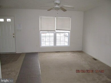 1108 Settlers Landing Dr #5, Tappahannock, VA 22560 - photo 3
