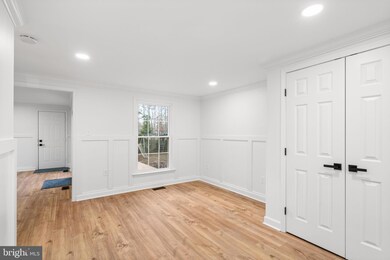 4196 Waterway Dr, Dumfries, VA 22025 - photo 5