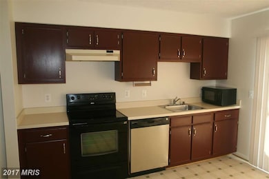 14019 Grumble Jones Ct, Centreville, VA 20121 - photo 6