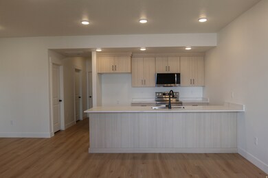 226 W 690 N, Smithfield, UT 84335 - photo 7