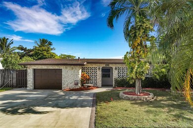 2510 NW 87th Ln, Sunrise, FL 33322 - photo 2