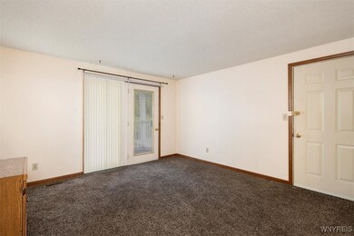 4619 Chestnut Ridge Rd unit L, Buffalo, NY 14228 - photo 3