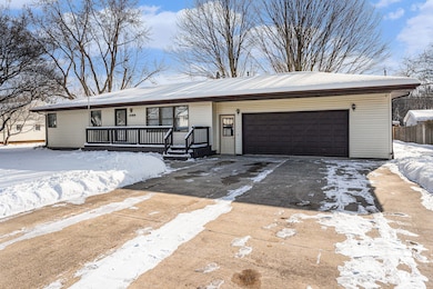 1400 Trebor Rd, Saint Joseph, MI 49085 - photo 2