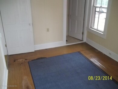 137 Lauderburn Ave, Weatherly, PA 18255 - photo 4