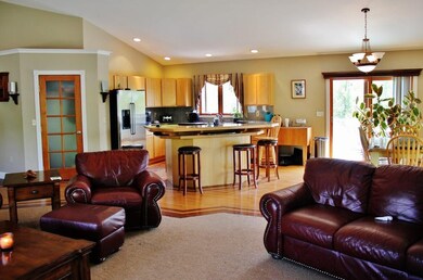 1 Birch Ln, Rensselaer, NY 12144 - photo 4