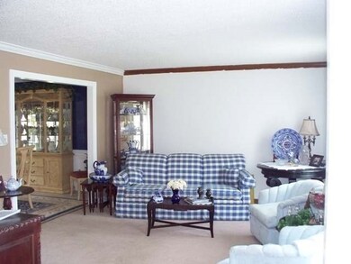 615 Clover Dr, Jacksonville, NC 28546 - photo 2