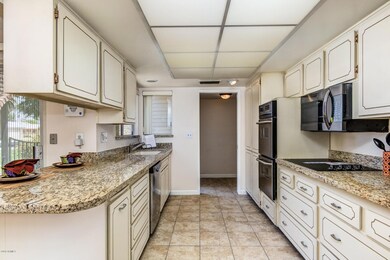 11011 W Cameo Dr, Sun City, AZ 85351 - photo 3