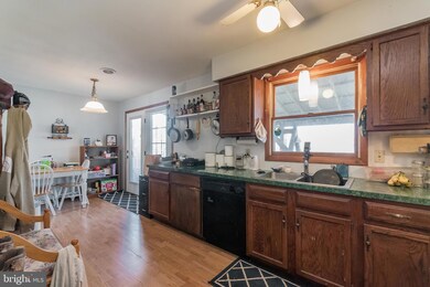 11 Azalea Ct, Berkeley Springs, WV 25411 - photo 5