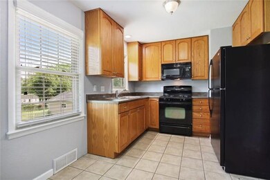 5521 Barton Ln, Shawnee, KS 66203 - photo 5